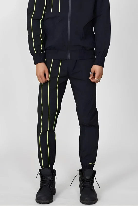 Boy Joggingbyxor i nylon med piping