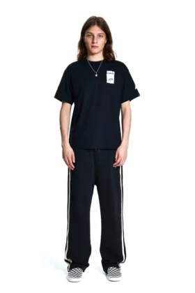 BOY Tape T-shirt med örntryck på ryggen