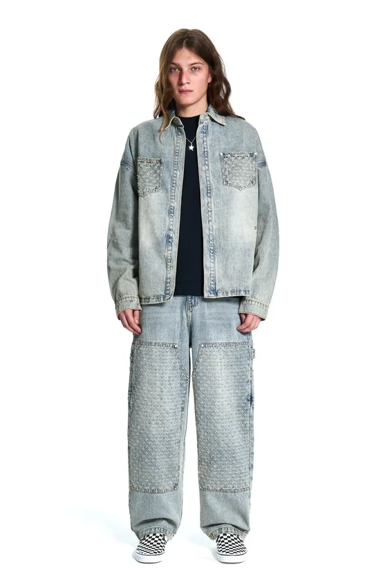 Laserbehandlade jeansbyxor