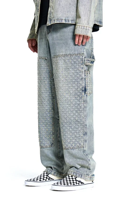 Laserbehandlade jeansbyxor